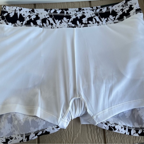 Mario Serrani Ladies' Tummy Control Skort Front Pockets, Black/White XL - Picture 14 of 15